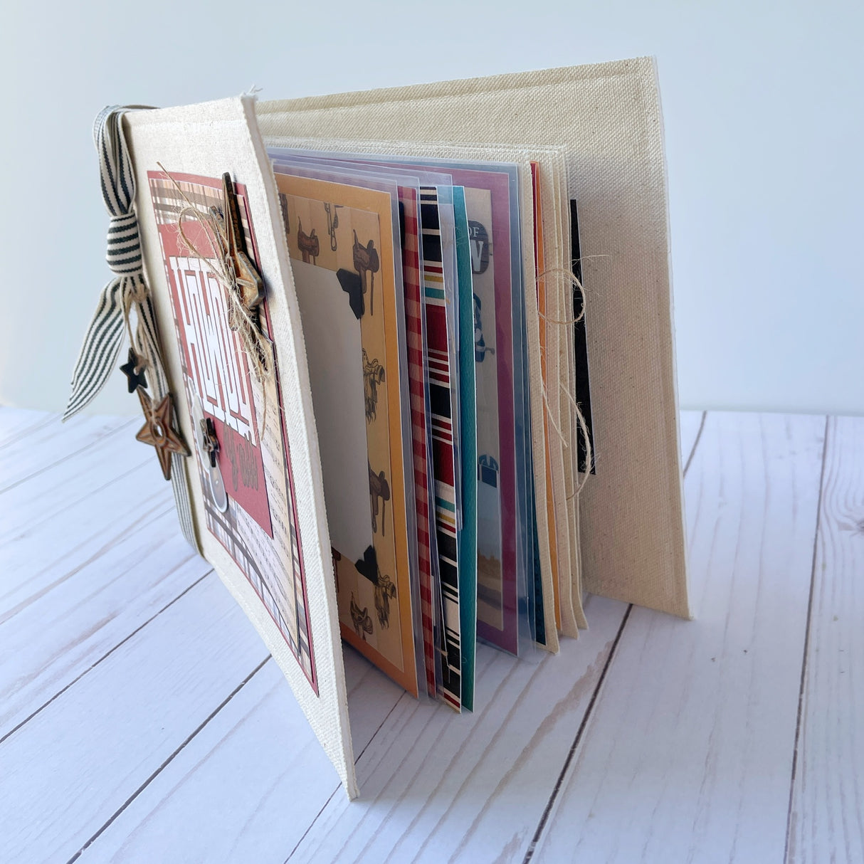 Howdy Mini Album