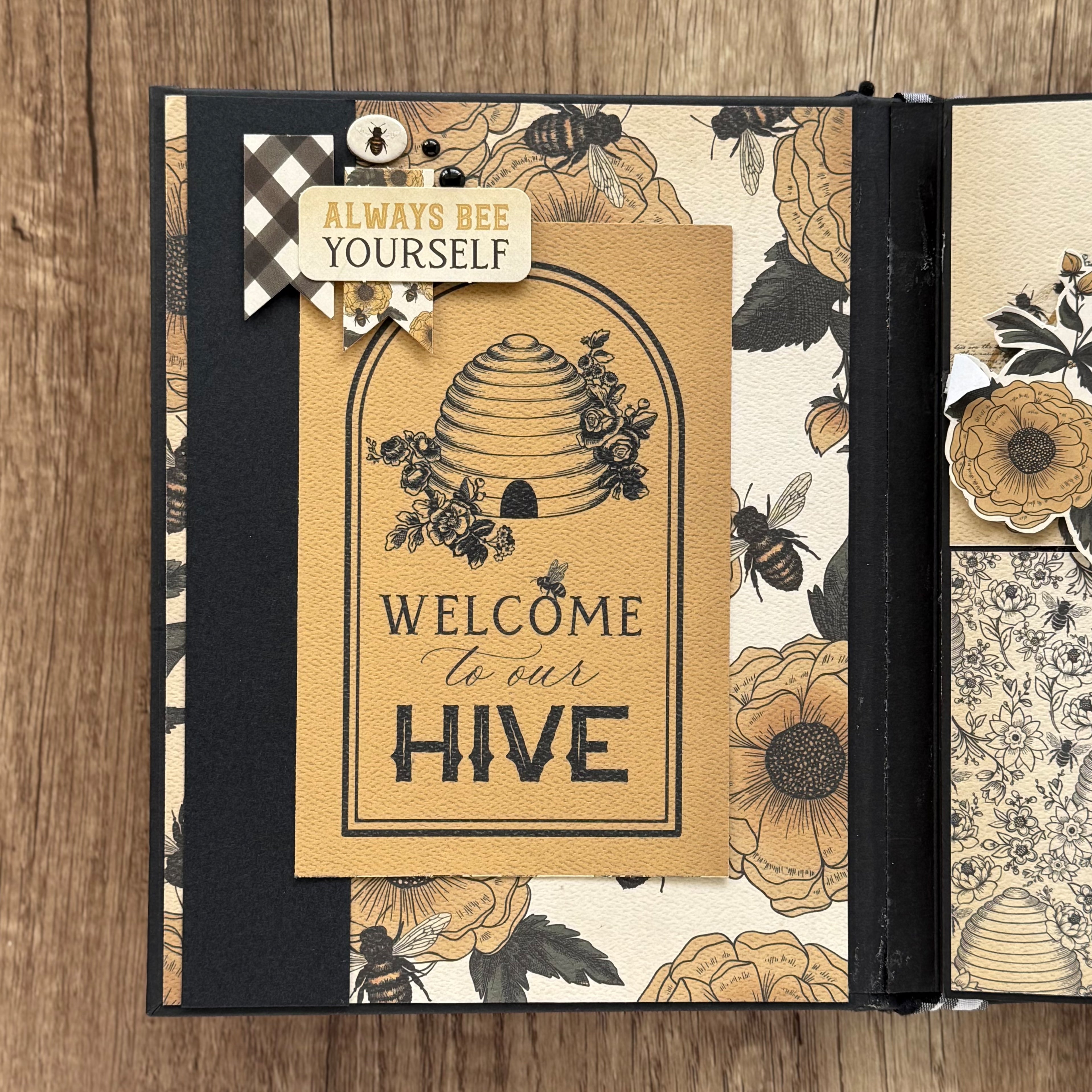 Bee 🐝 Happy Mini Album