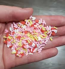 Hearts & Yellow Confetti Shaker Mix