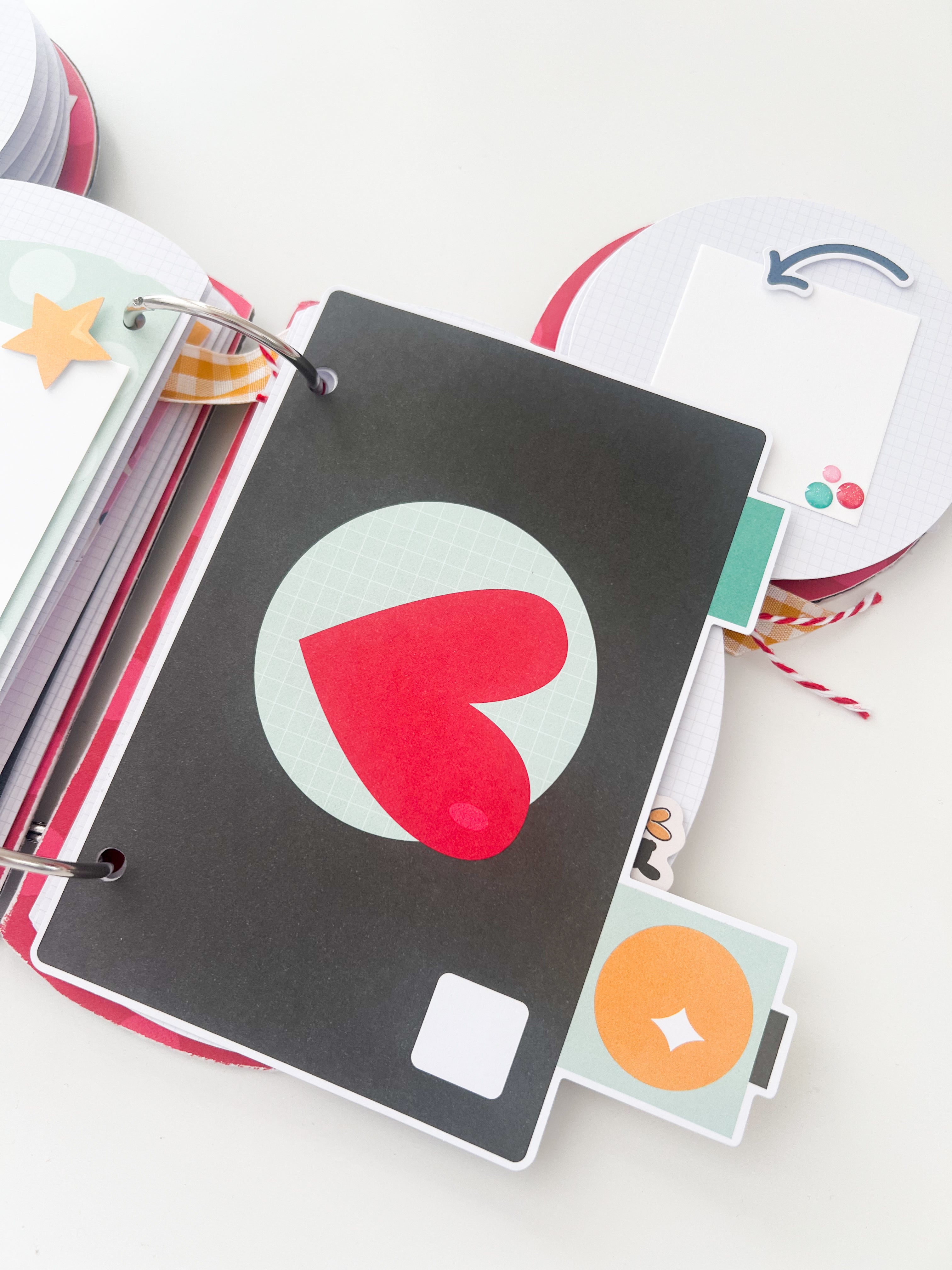 SIMPLE STORIES HAPPIEST PLACE BINDER **PRE-ORDER**